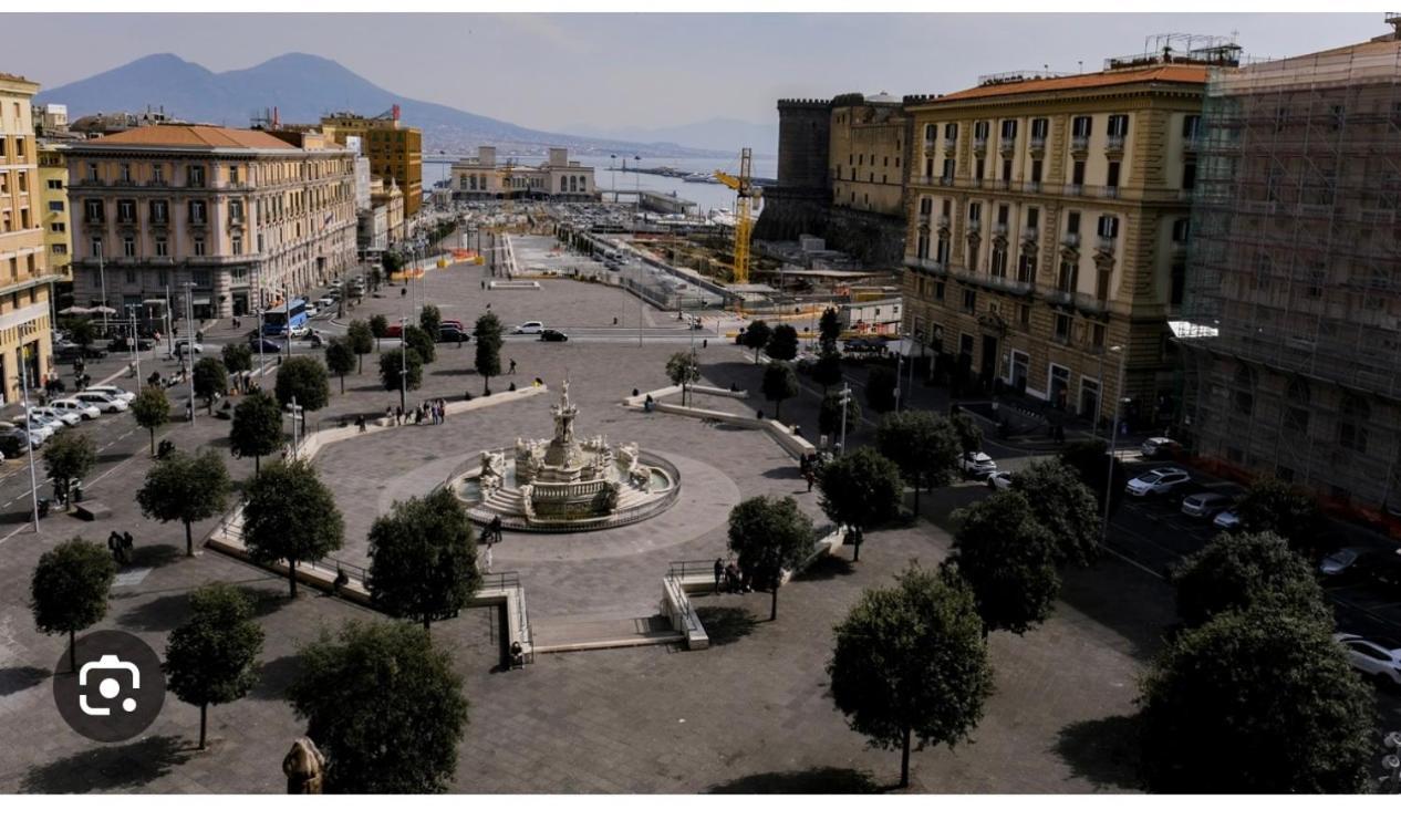 La Casa Di Sarah Aspetta Voi Leilighet Napoli Eksteriør bilde